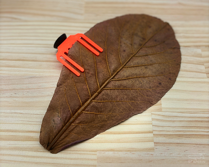 Almond Leaf Holder for Aquariums | Suction Mounted | Ideal for Shrimp & Nano Tanks, Natural Habitat Enhancer